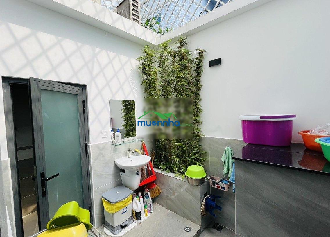 Bán nhà hẻm đường tân sơn nhì, 4mx21m, giá 8 tỷ, 3 lầu, p. tân sơn nhì q. tân phú