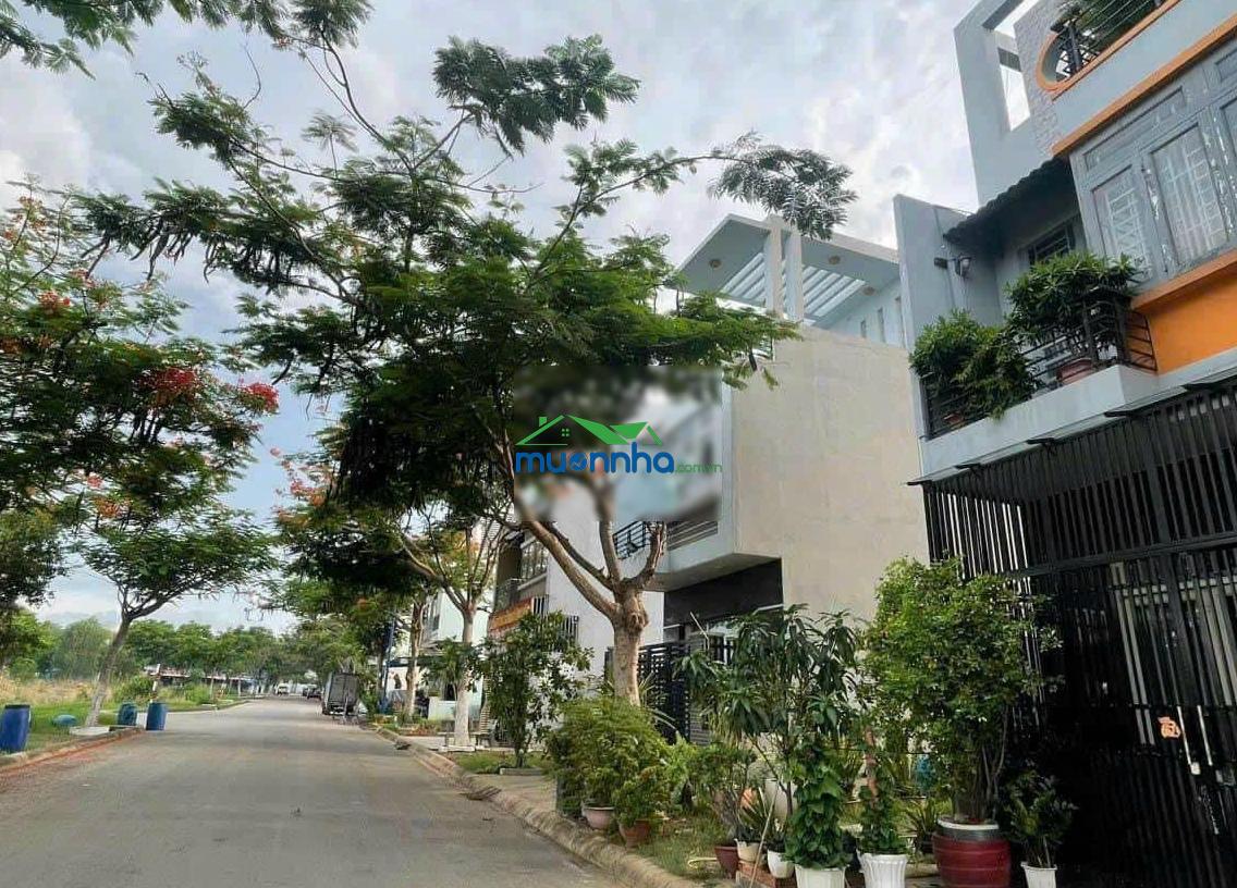Chính chủ gửi bán gấp lô đất 100m2, đường lớn 16m, n8 khu bình nguyên