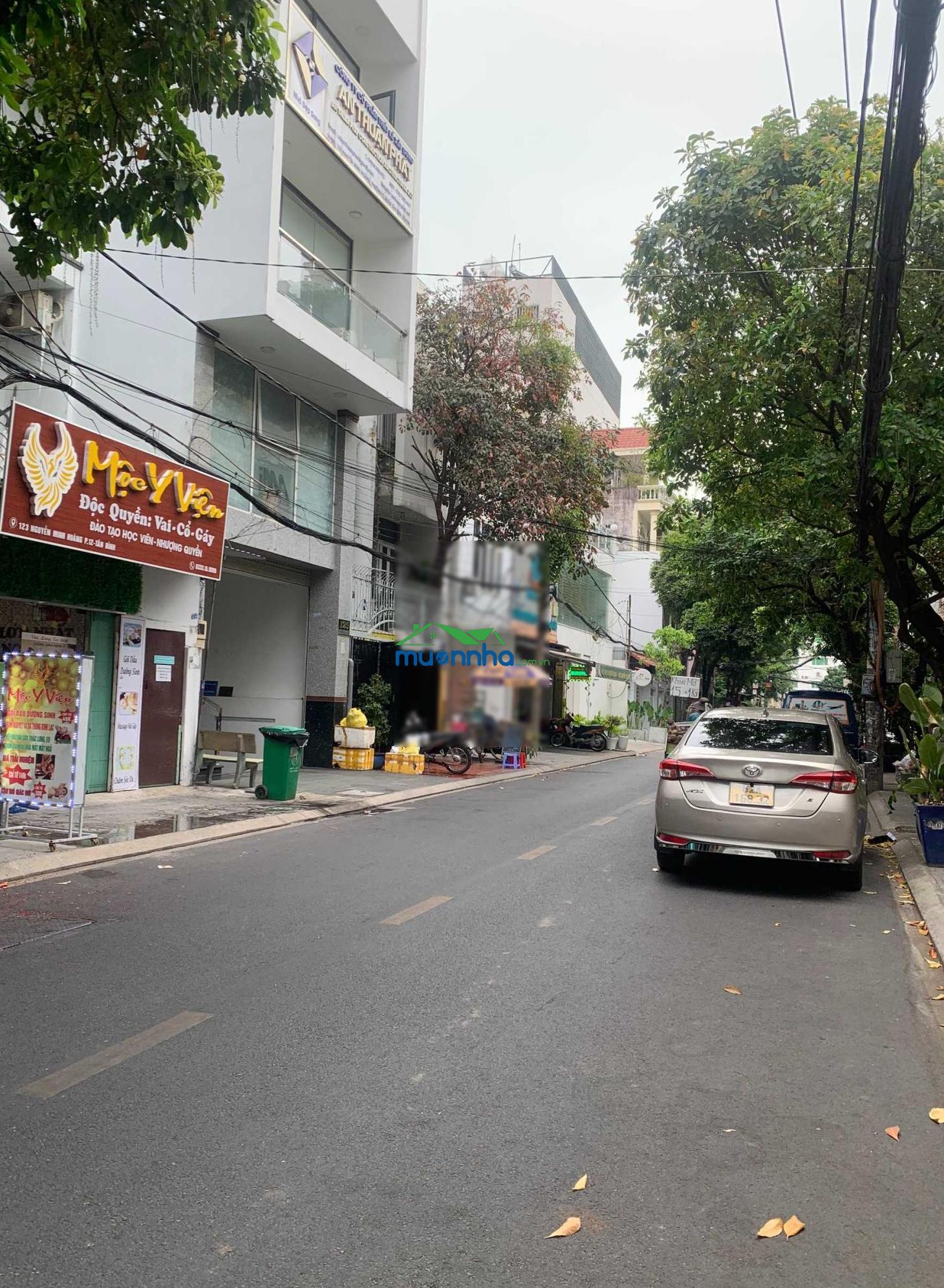 Bán biệt thự bàu cát dt: 7,8 x 15m, cn 100m2 3 lầu. giá: 12,9 tỷ tl - 2