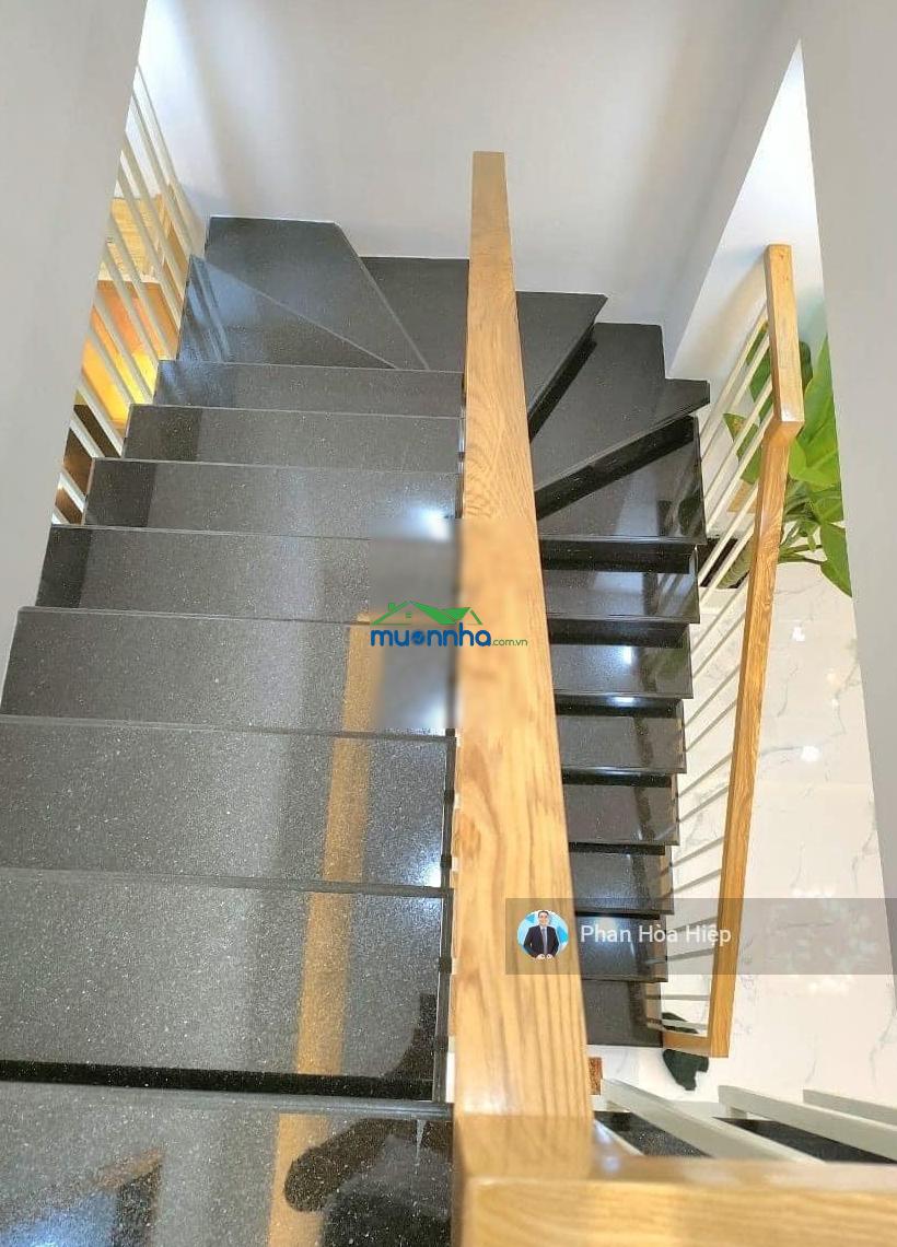 Chính chủ bán gấp hxh nguyễn văn luông, 4 x 11, 3 tầng btct, 4 pn 4 wc liền kề võ văn kiệt.