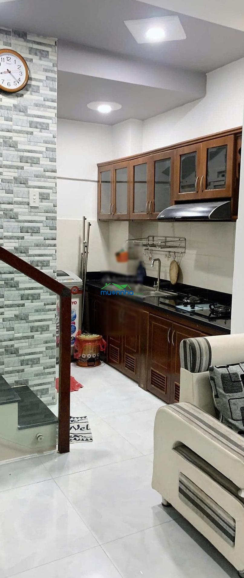 Bán gấp nhà 2 lầu ở đường số 23, hiệp bình chánh, thủ đức. ngay sau gigamal. thuê 15tr/th