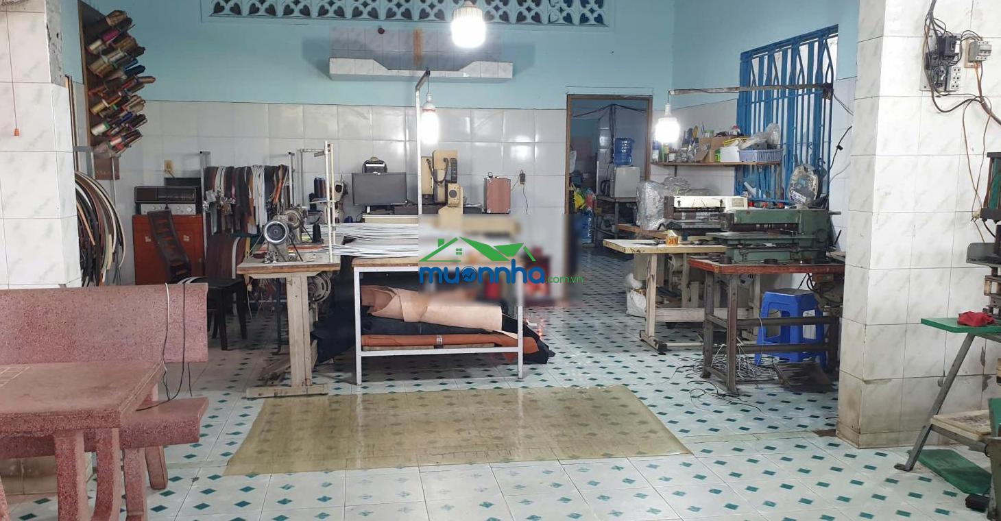 Hot bán gấp nhà dt 8x25m, hẻm xe hơi, gần song hành, chợ đầu mối hóc môn