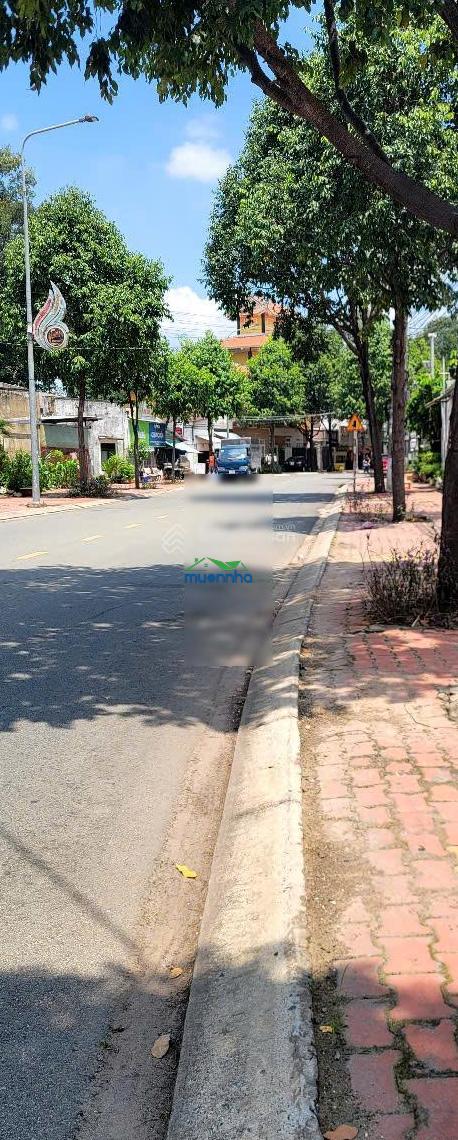 Bán gấp lô đất mặt tiền vị trí kinh doanh tốt, cách đh bình dương chỉ 500m, giá tốt lh 0916 013 ***