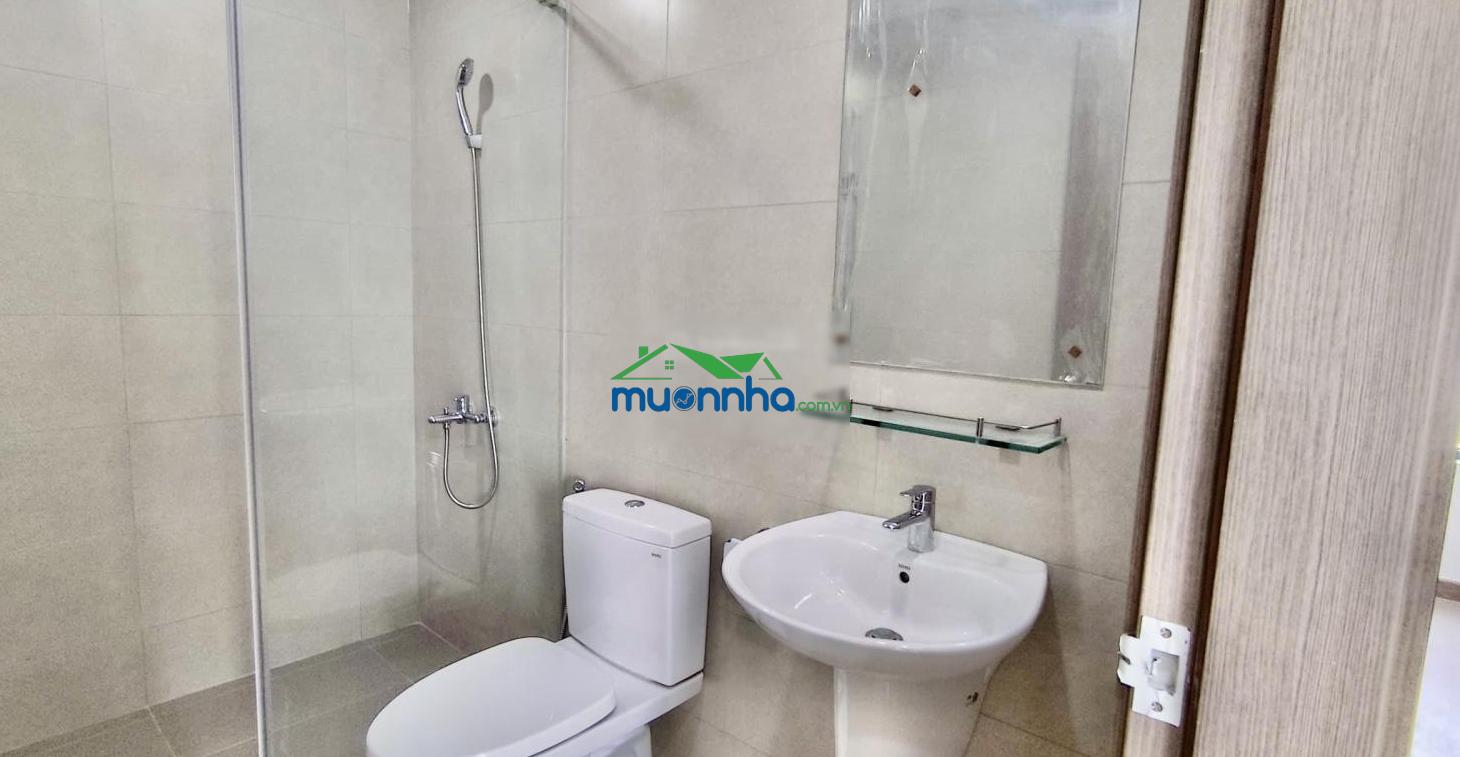 Chính chủ cần bán lỗ 100tr căn hộ a&t sky garden 2pn 2vs 74m2 mặt tiền cmt8 view sông sài gòn