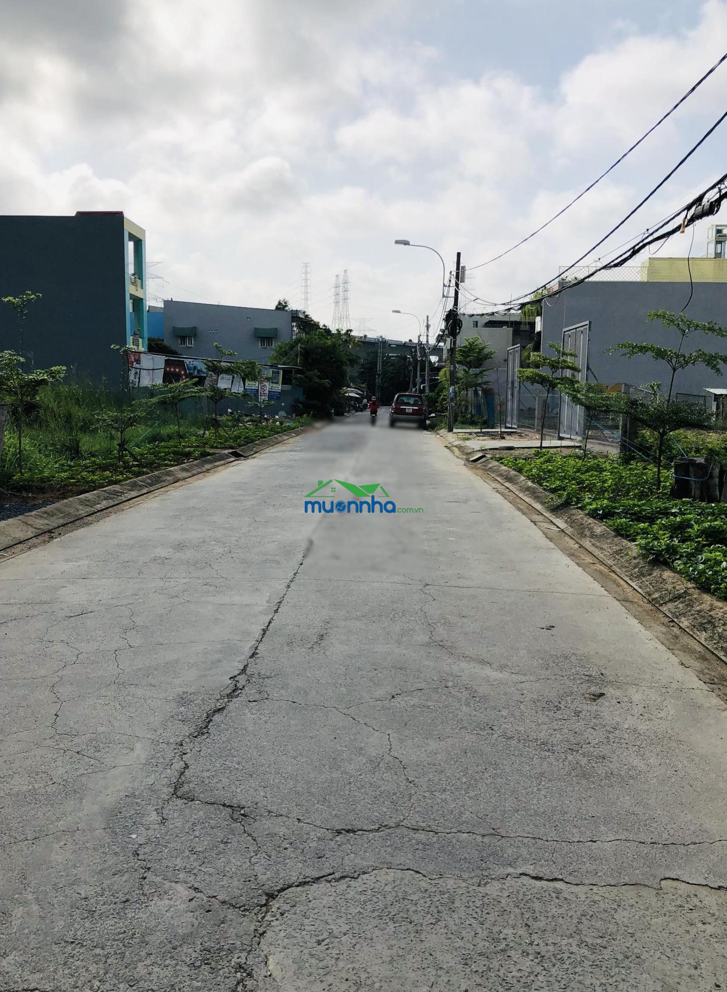 Bán nr hẻm 126 nguyễn văn tạo - long thới - nhà bè. 249m2 - giá bán 11 tỷ 703 triệu (47 triệu / m2) - 4