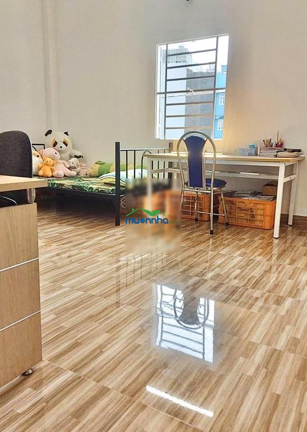 Nhà đẹp ở ngay - huỳnh văn nghệ - tân bình xe hơi đổ cửa dt 76m2 - ngang hiếm 5m - 2 tầng chắc chắn