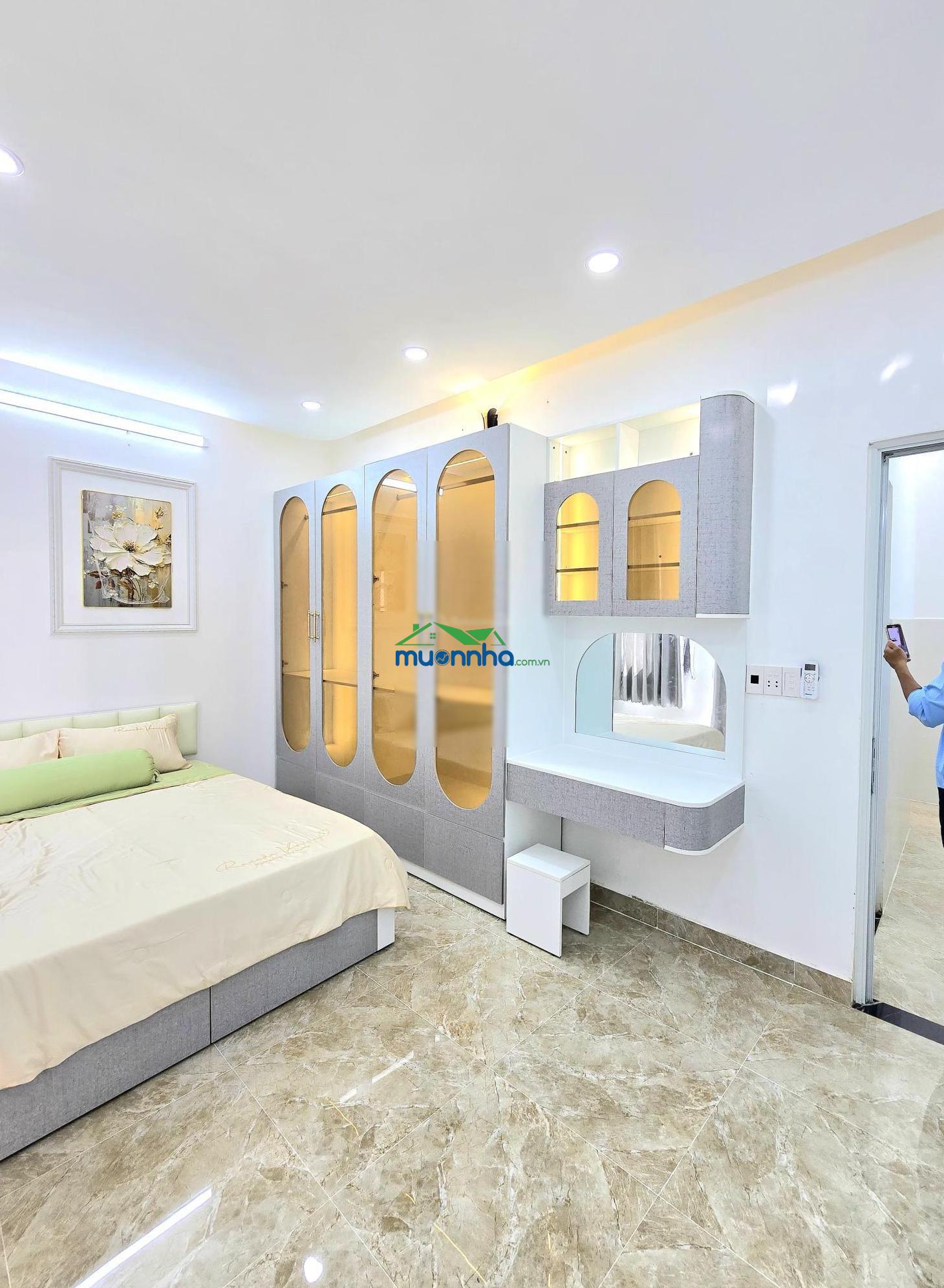 Bán nhà mặt tiền hẻm thông - 5mx8m - giáp quận 7 - 3