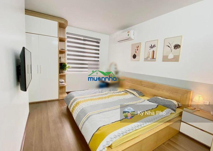 Nhà 4 tầng, sân xe hơi, sáng thoáng sát metro phước long, 5pn, gần truòng ngô thời nhiệm, 8 tỷ nhỏ