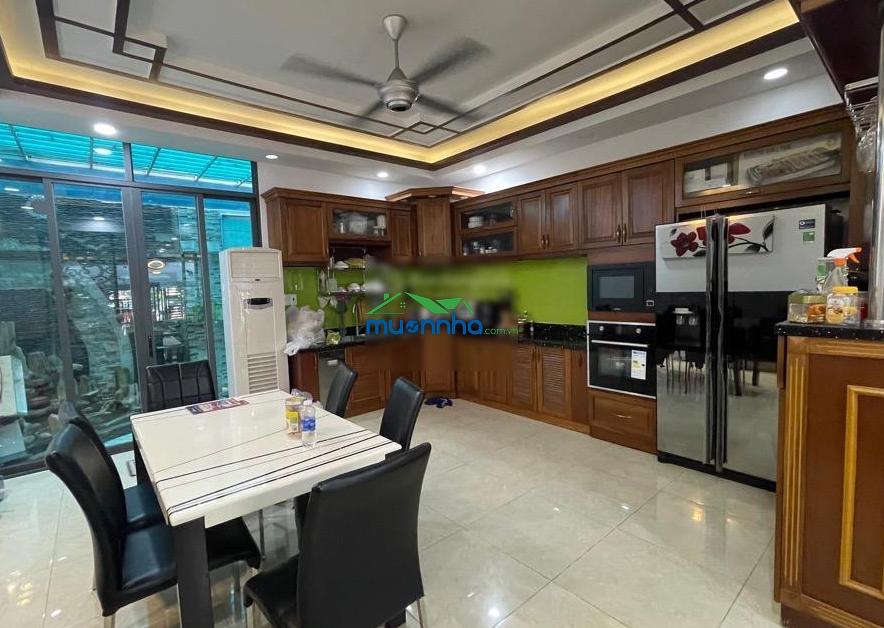 Nhà huỳnh tấn phát q7. dt 8 x 15. giá 12 tỷ. 115m2. 4 tầng. gần vincom nam long trần trọng cung