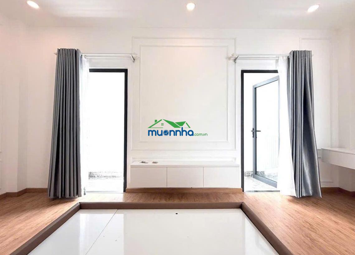 Bán gấp nhà hẻm cmt8 - lạc long quân, tân bình, p4 dt: 6x12m 3 tầng + st nhà mới giá 7.98 tỷ tl