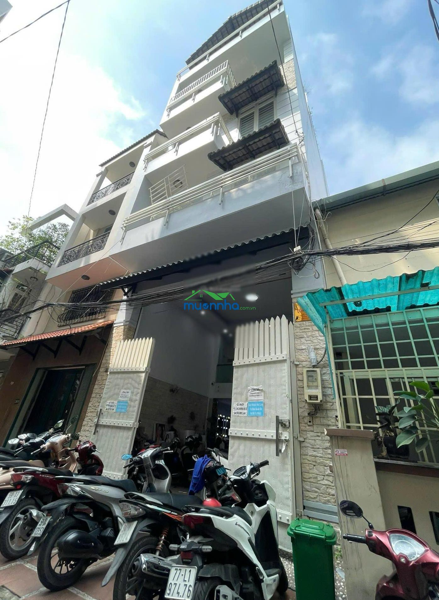 Nhà hxh 8m trần hưng đạo, quận 1. dt: 5.6x17m, nhà trệt, 4 lầu st, giá 31 tỷ tl