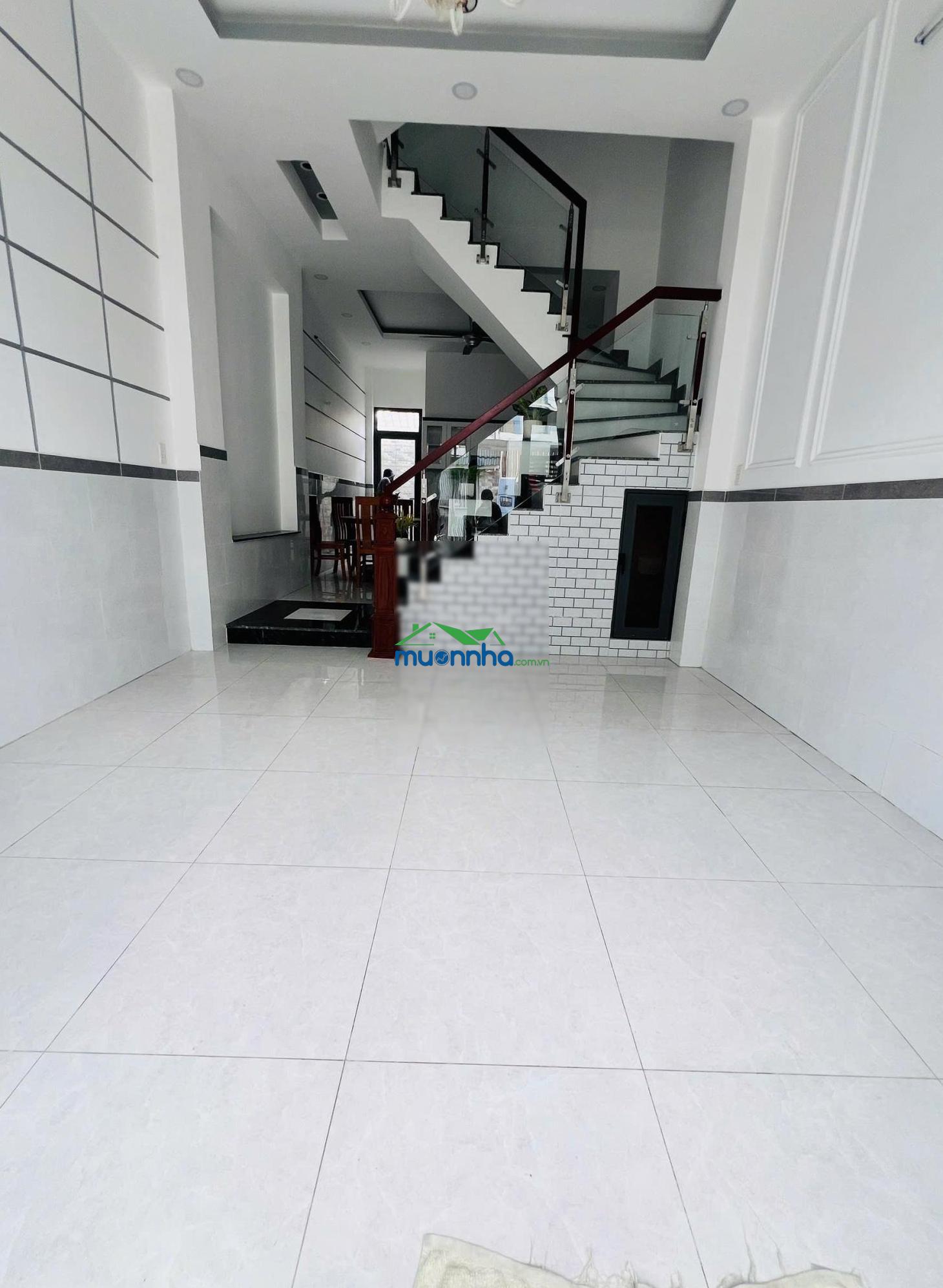 Nhà kiên cố 4 tầng - ngay chợ xuân hiệp - đường số 8 linh xuân - dts gần 150m² - ô tô né nhau - 2