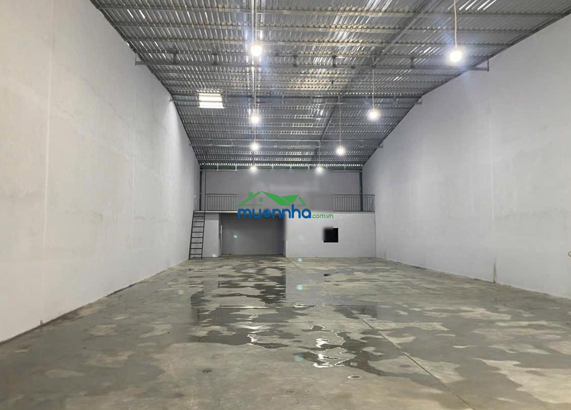 Cho thuê kho 300m2 phú tân gần trung tâm tp mới làm kho chứa hoặc sản xuất nhỏ