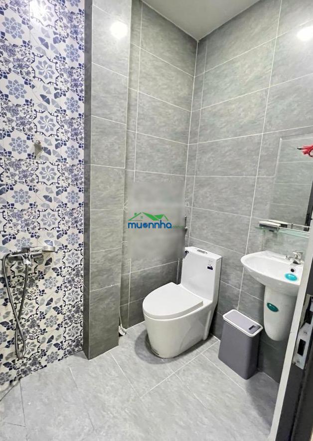 Nhà 3 tầng btct âu dương lân, 43m², 3pn, 3wc, full nội thất, 6.4 tỷ - 2