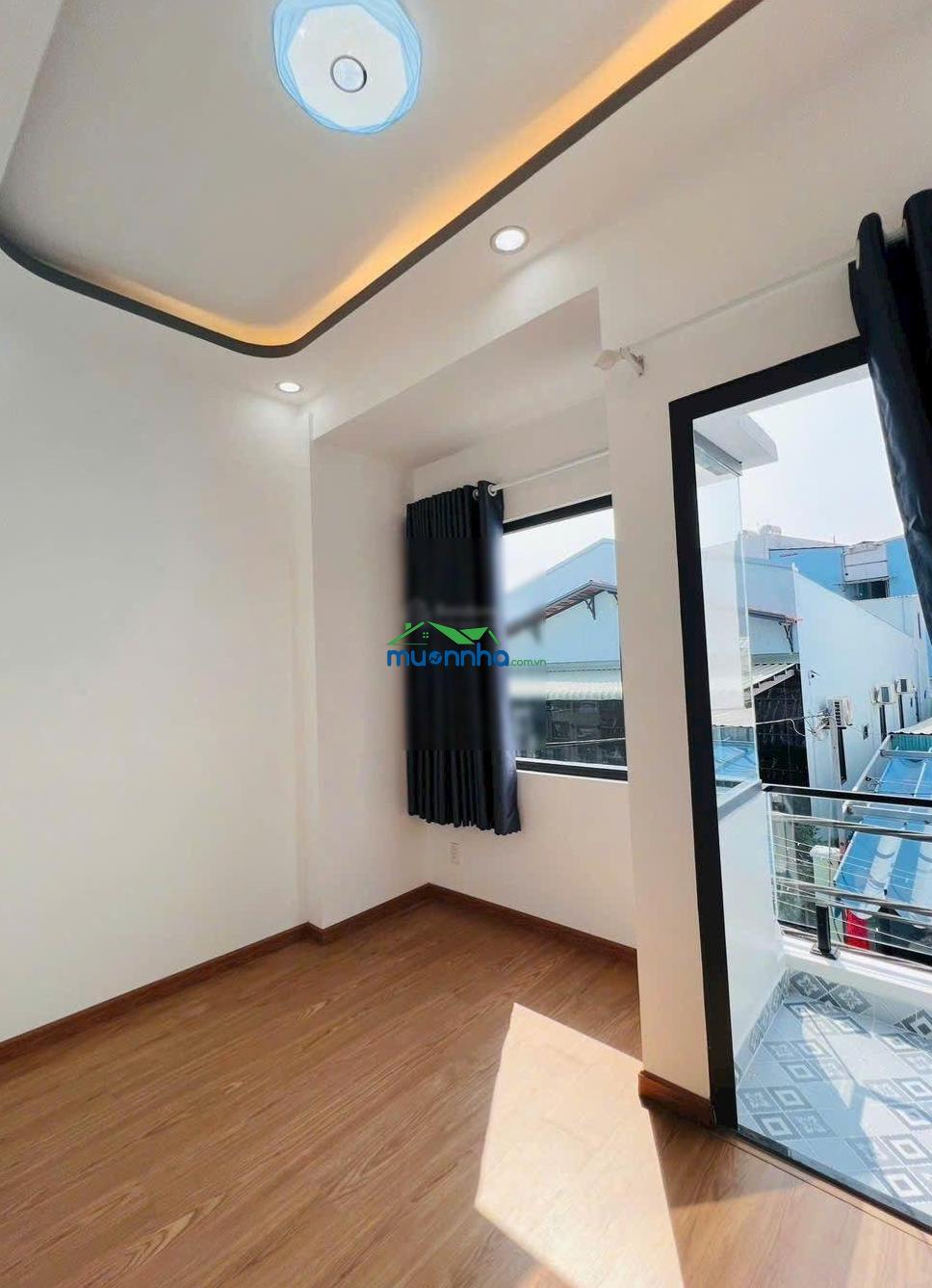 Nhà bán quận 7 mặt tiền đường 8 m. 2 tỷ 280 triệu. cạnh bên phú mỹ hưng - 4