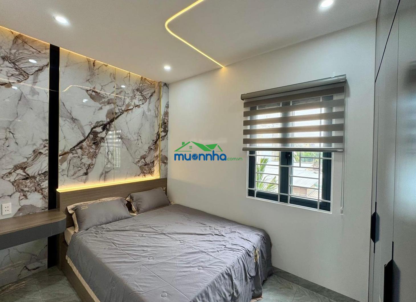 Hiếm! nhà xây mới mặt tiền sông vàm thuật - ngay hà huy giáp - thông ra sông sg. (4x25m)