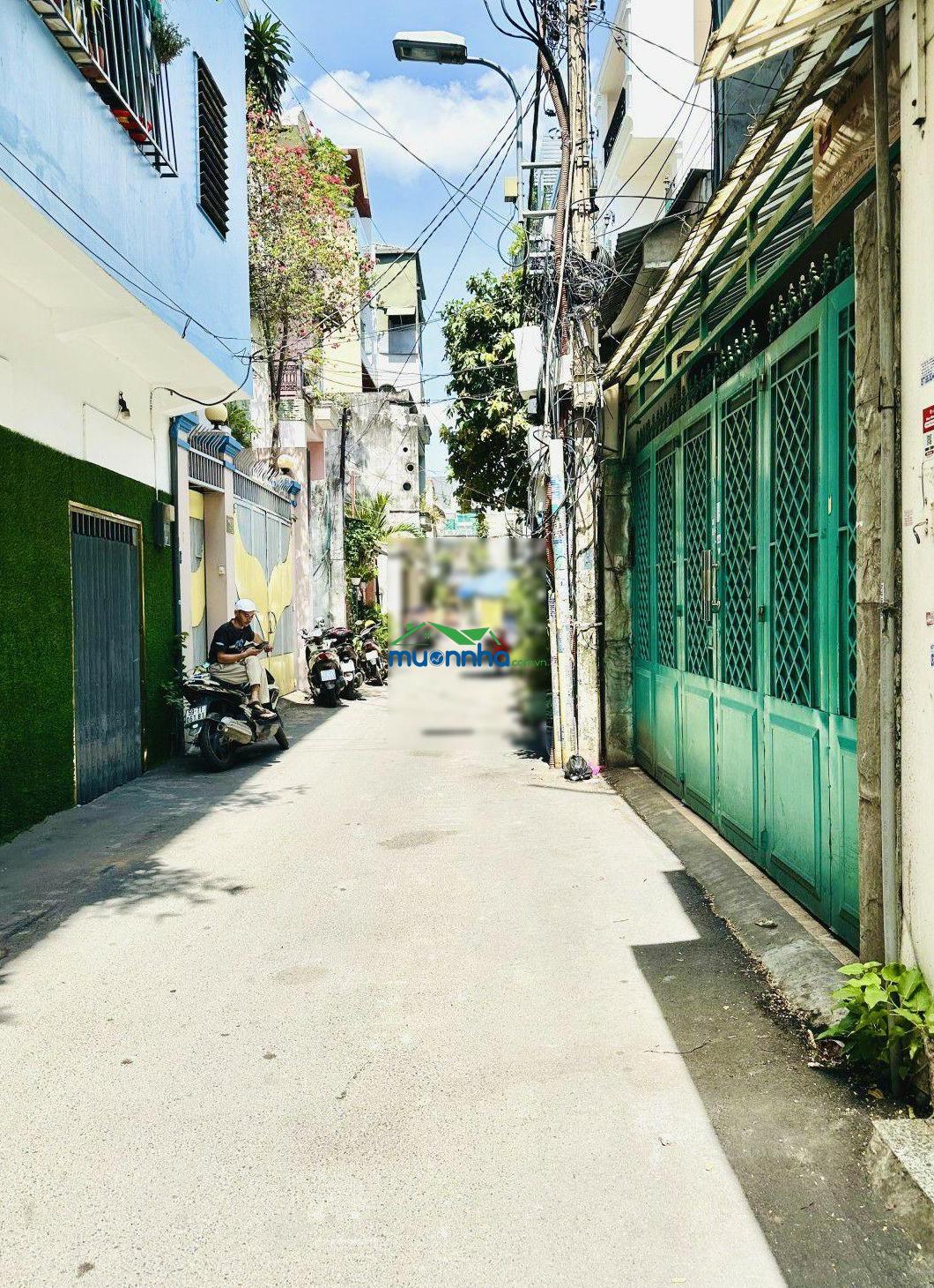 Hiếm!!! nhà bán quận 10. đường thành thái. khu vực sầm uất. hẻm thông. 5 tỷ 8