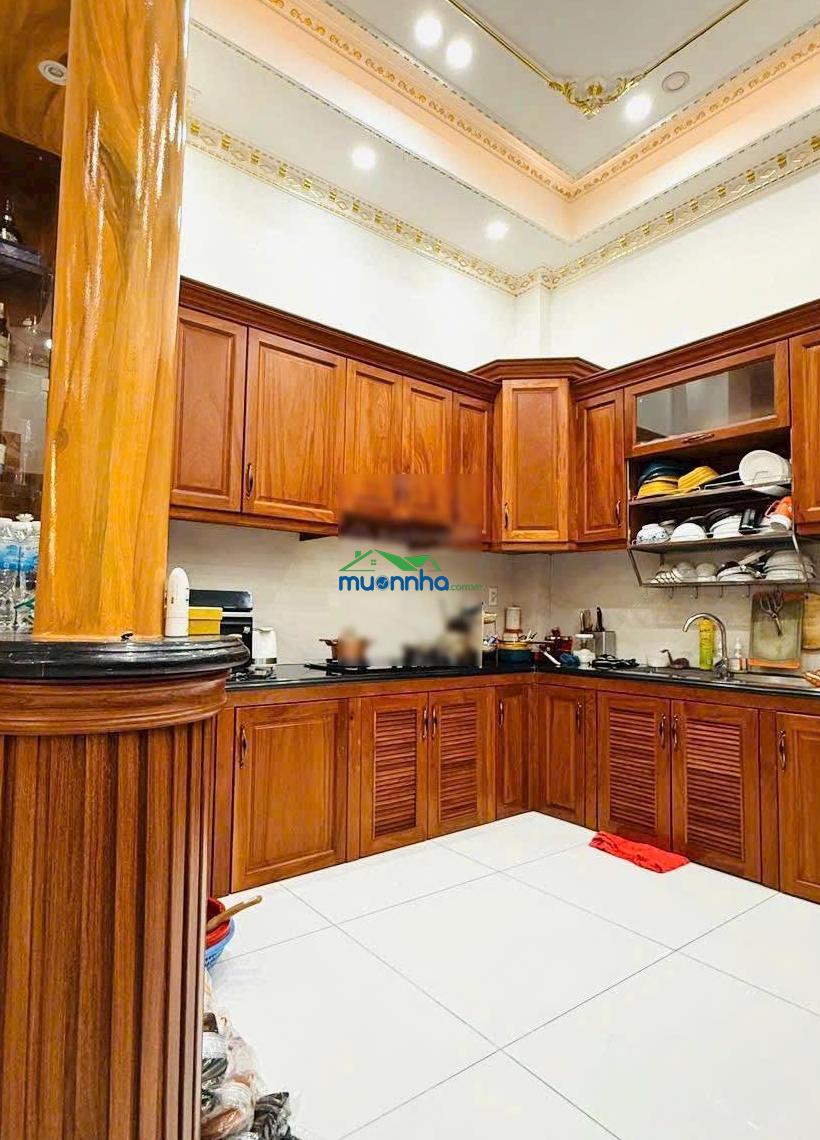 Nhà mới đẹp, sang trọng, gần mặt tiền bông sao, 4 tầng, (5x14m), nở hậu p5 q8