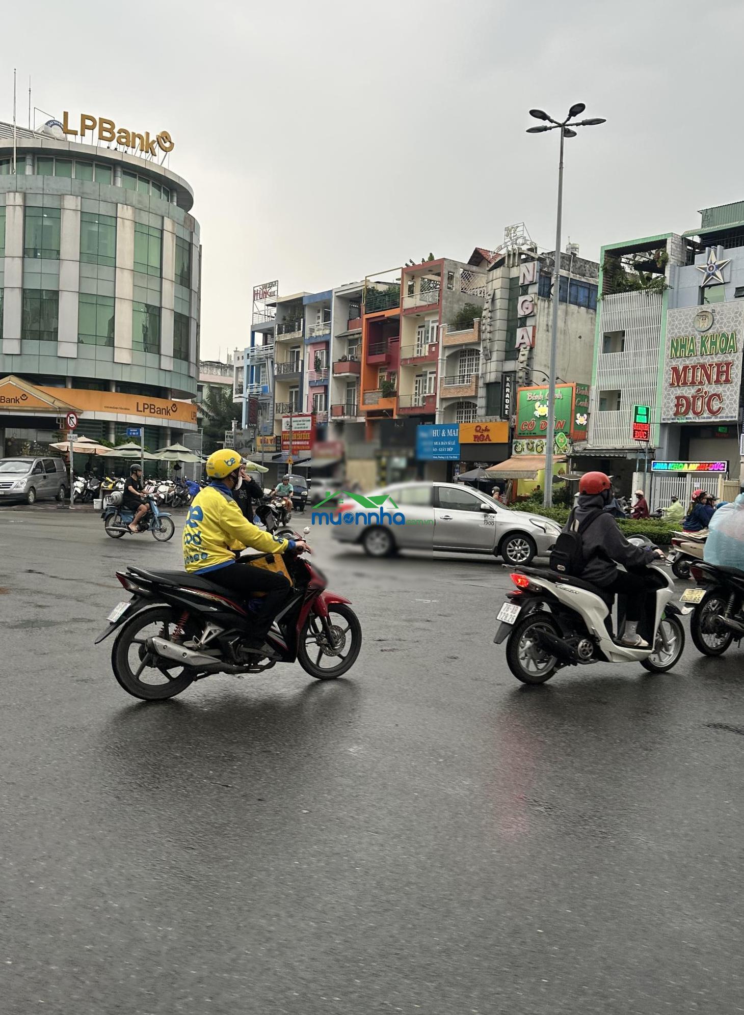 Ngay phạm văn hai sầm uất- siêu phẩm 4tầng mặt tiền hẻm 8m xe hơi thông - nhỉnh 8tỷ(tl nhanh)