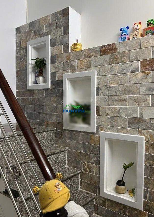Giá tốt - sát mặt tiền phú định - p.16 - q.8 ( cũ ) - 3 tầng - 51m2 - dtsd: 144m2 - shr - 4,399 tỷ - 2