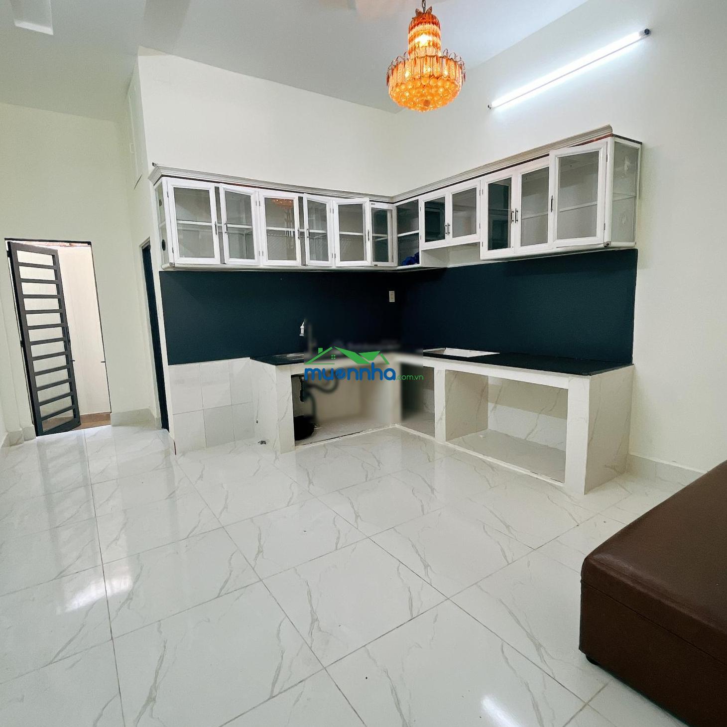 Bán nhà hẻm 7m đường hồ văn long (p. bhhb), dt 4mx18m, 1 lầu, giá 5.5 tỷ (tl nhẹ), nhà vào ở liền