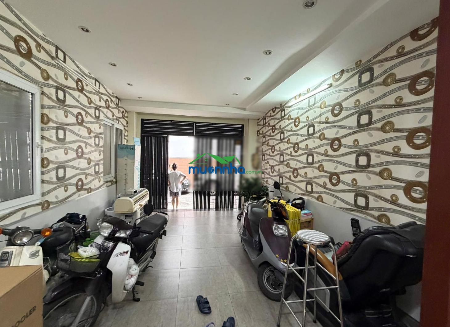 Hxh cộng hòa, p4, tân bình. dt: 4,5(9)x12, trệt 3 lầu. giá 12,9 tỷ tl