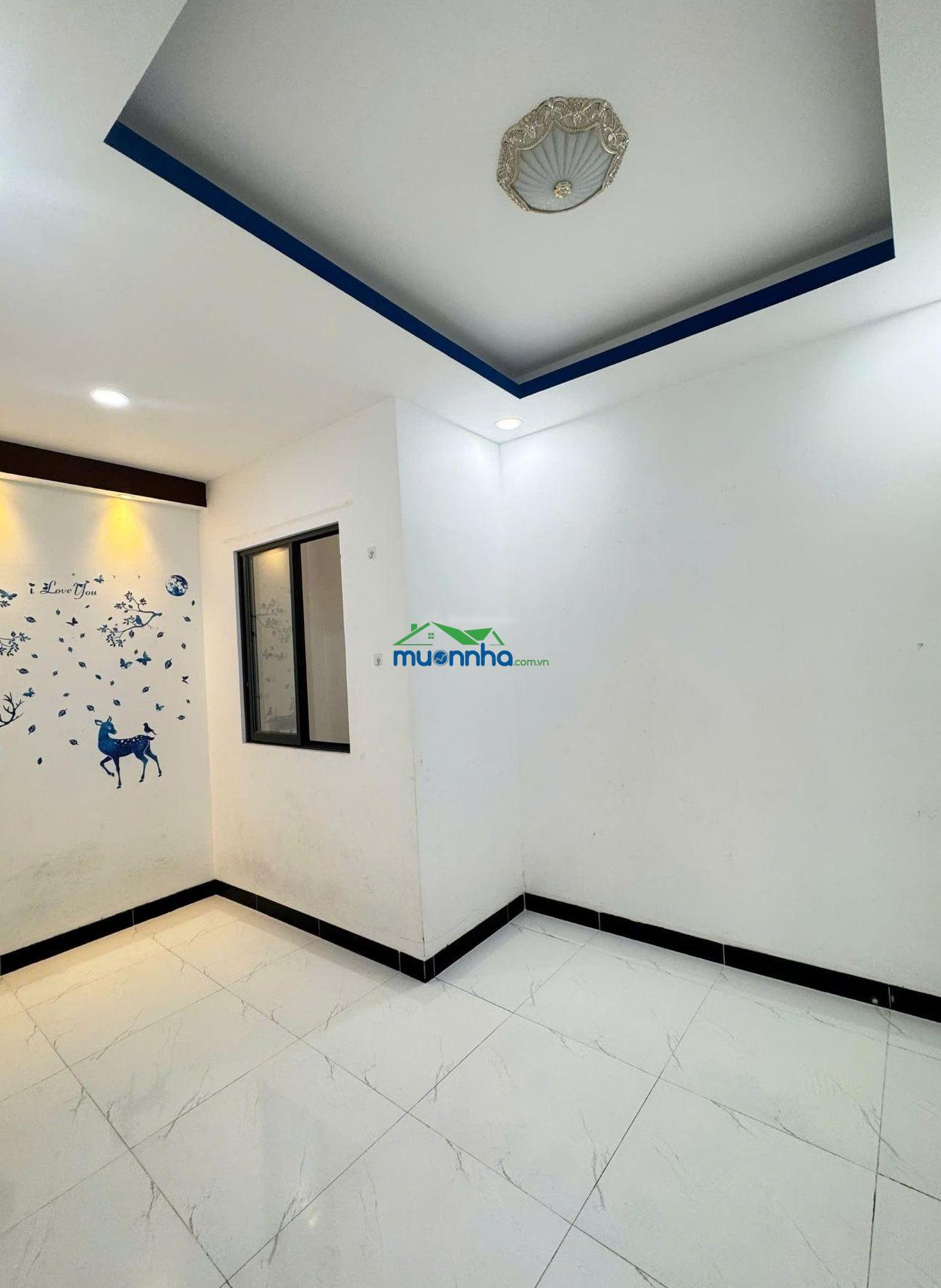 Nhà 3 tầng, mới đẹp, xe hơi vivu, gần đông tăng long quận 9