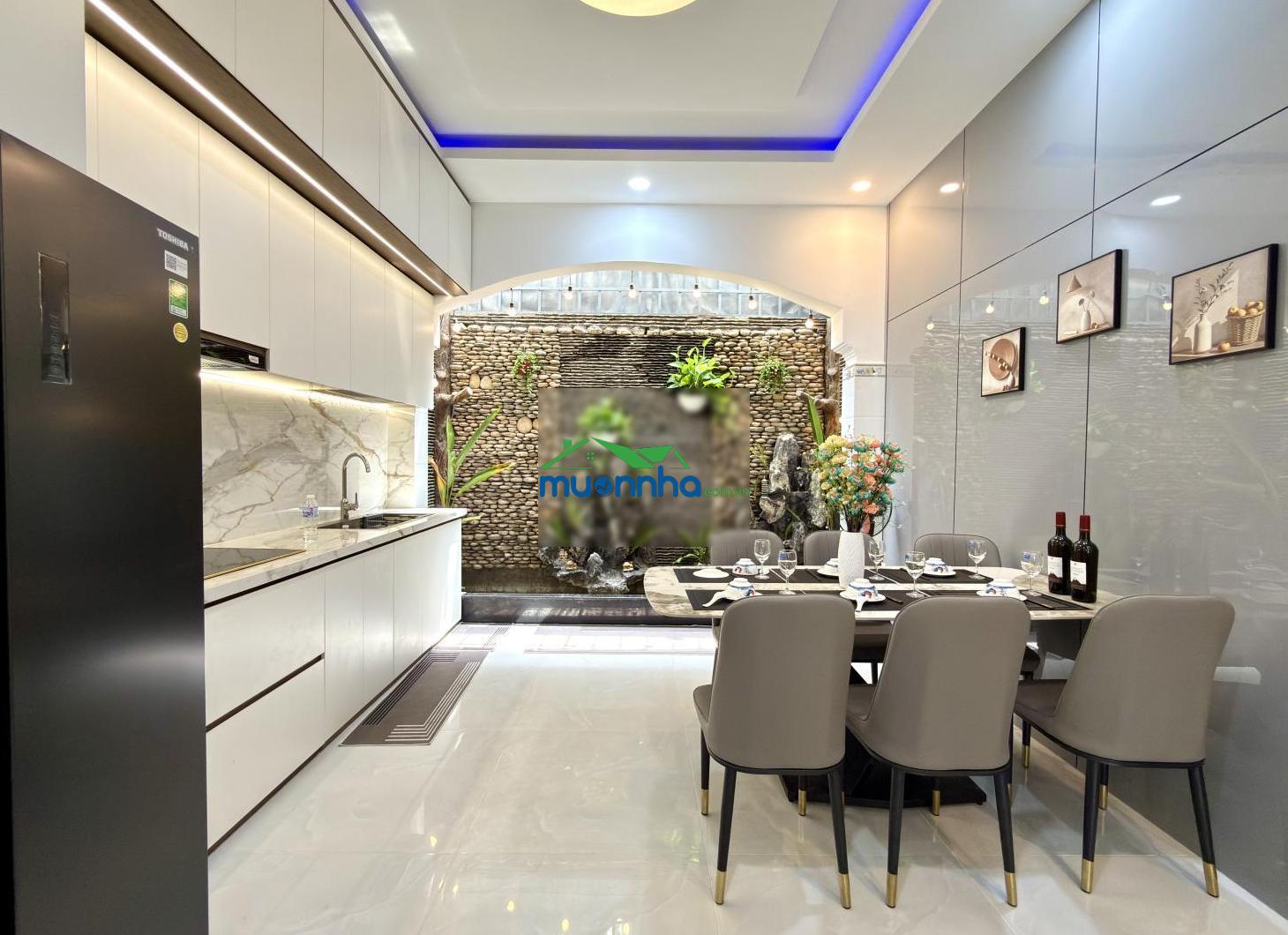 Nhà sau trường mầm non hoa đỗ quyên, dt: 4x13.5m, trệt, 3 lầu, 4pn, p.thờ, sân thượng, 5.75 tỷ - 2