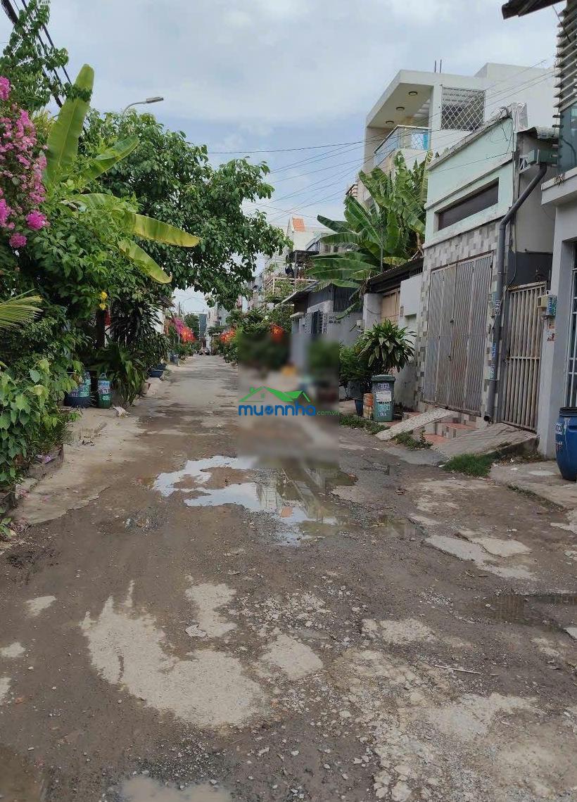 Bán nhà hxh 3tỷ6, 5*20m, đường phan văn hớn - 2
