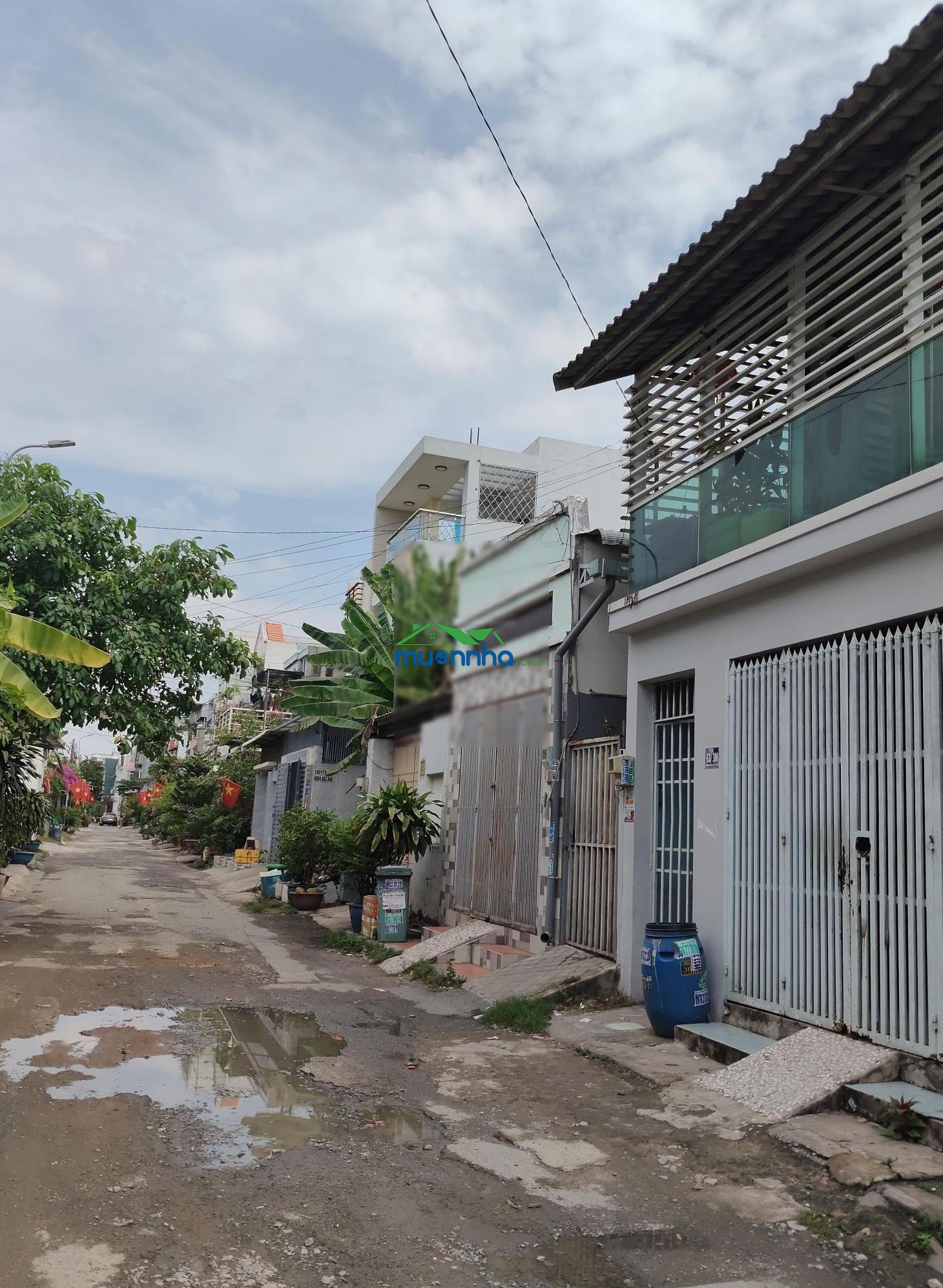 Bán nhà hxh 3tỷ6, 5*20m, đường phan văn hớn - 3