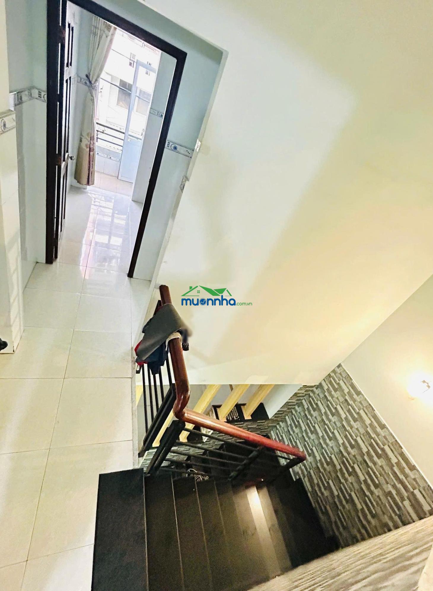 Kênh nước đen - hẽm 5m thông tứ tung - 4 x 11m - 2 tầng - tiện kinh doanh nhỏ và ở
