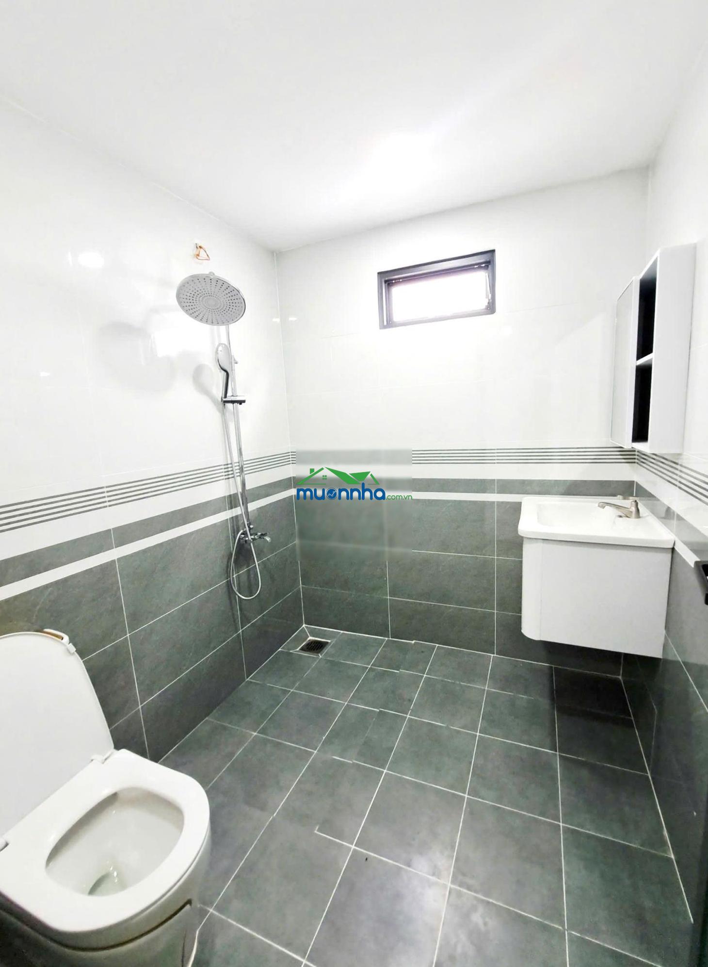 Bán nhà nguyễn ảnh thủ 5.4x18m xây 2 tầng 4pn có sân trước nhà rộng rãi. giá 5.65 tỷ tl - 2