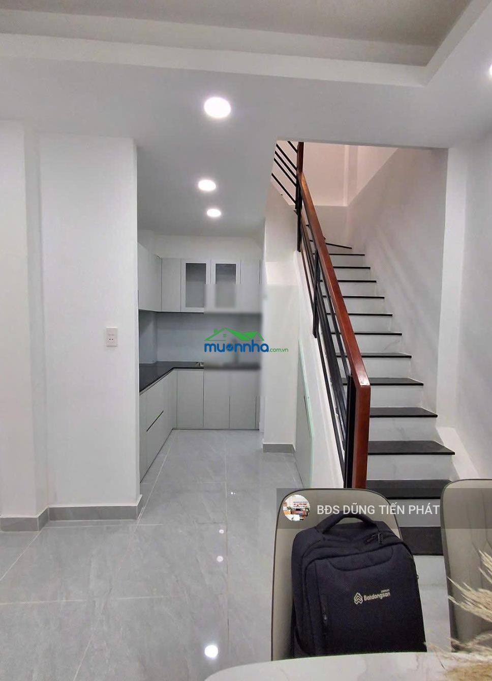 Nhà mới hưng phú, 2 lầu gần cầu chữ y q8