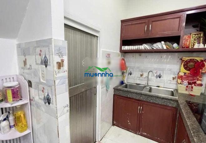 Bán hiện trạng nhà 2 tầng - gần như đầy đủ nội thất - hẻm xe hơi - giá 3.4t thương lượng - 3