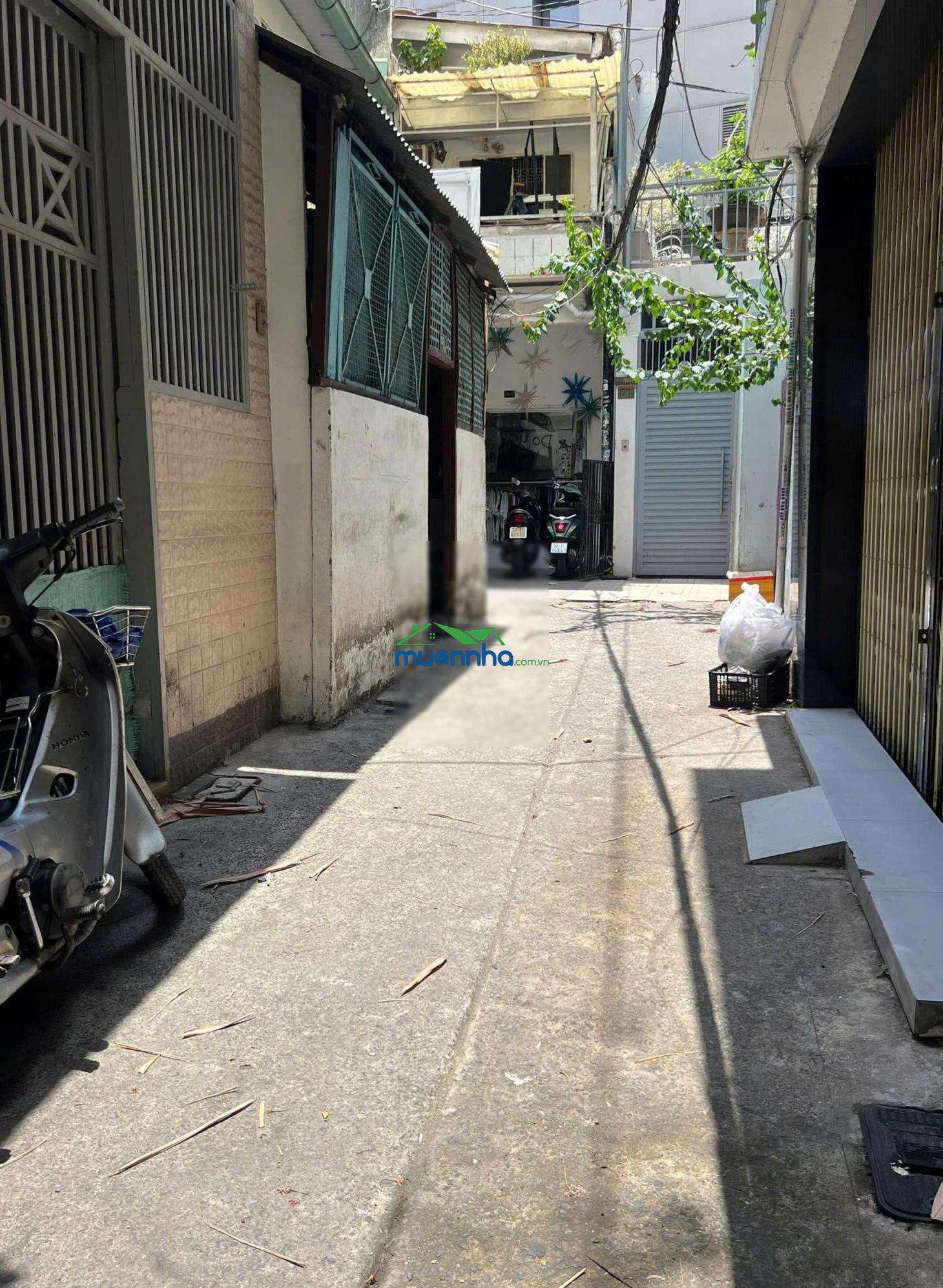 Bán nhà lý tự trọng quận 1, gần chợ bến thành - ngang 4,55m, giá ~322 triệu/m2 tiện xây làm airbnb - 3