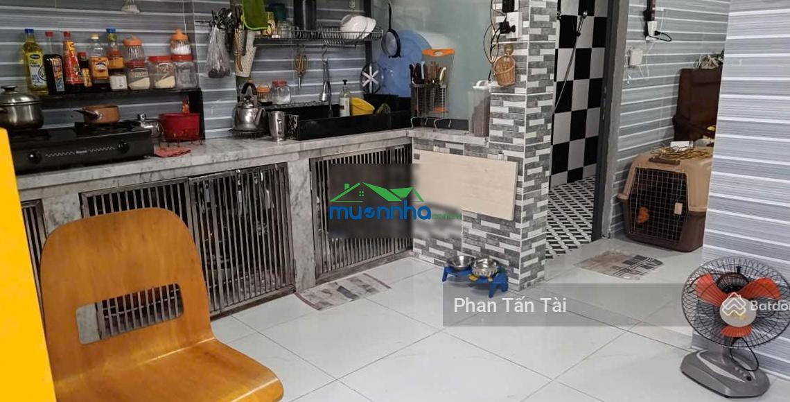 Nhà gần kcn lê minh xuân cho nlđ giá mềm 2,9 tỷ 5,7mx7,9 odt có gác 3pn, ô tô ra trần văn giàu 150m - 3
