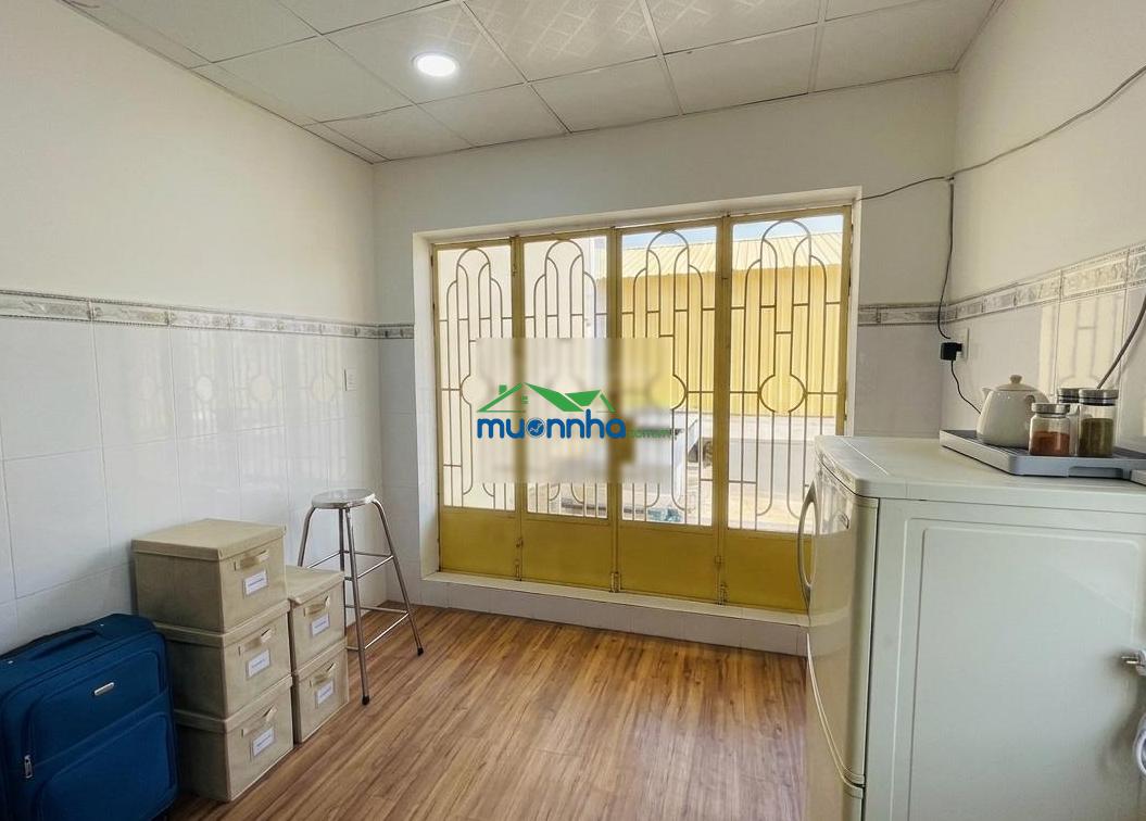 4.9 tỷ - xe hơi tận cửa - 2 mặt hẻm - đang sẵn dòng tiền ổn định - trung tâm bình thạnh - 2
