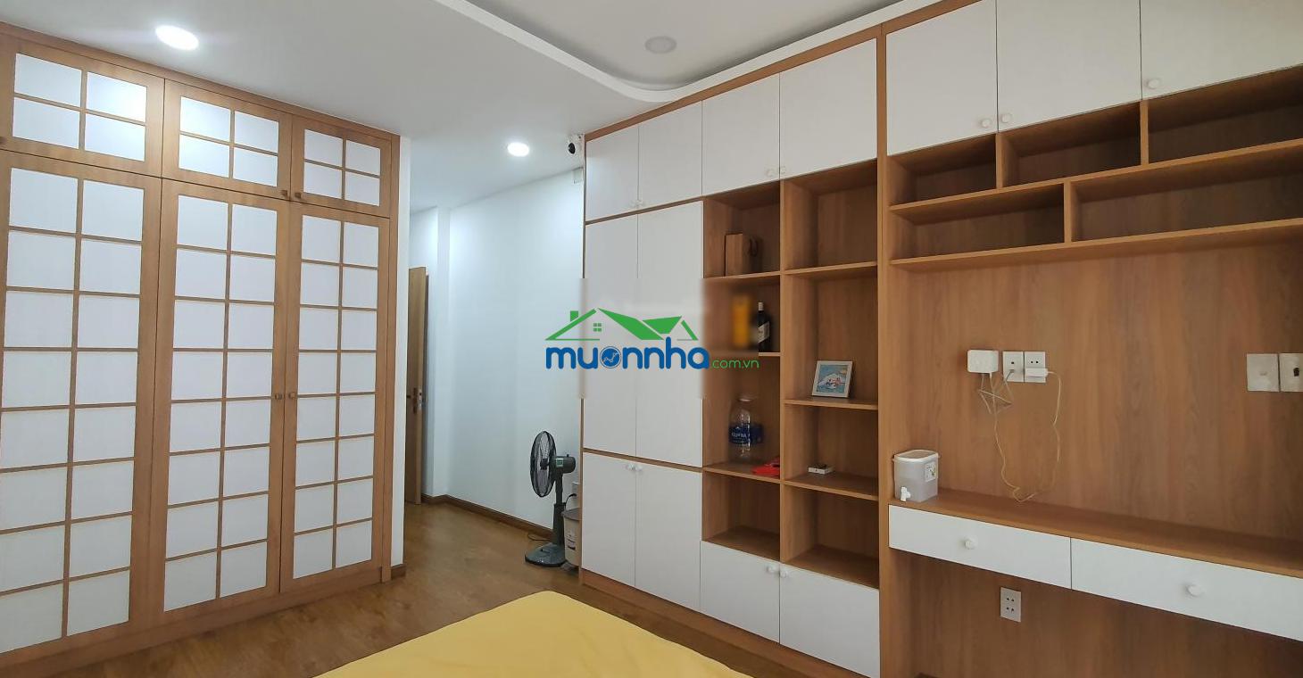 Hiếm q.3. nhà 5 tầng, 4 pn, hẻm xe hơi 6 m, nguyễn thiện thuật, giá cực tốt.