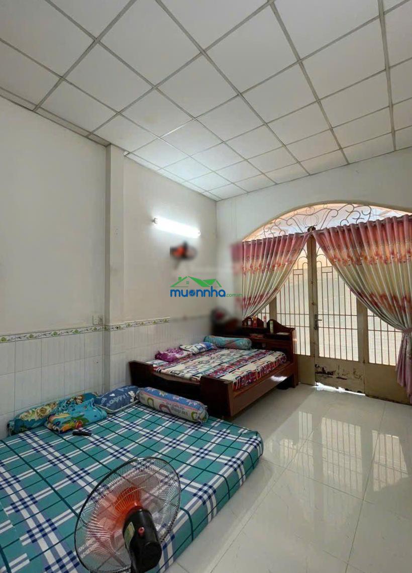 146/ kênh tân hóa, phường phú trung, quận tân phú dt 4.2 nở hậu kết cấu 1trệt 1lầu. 3 phòng ngủ 2wc