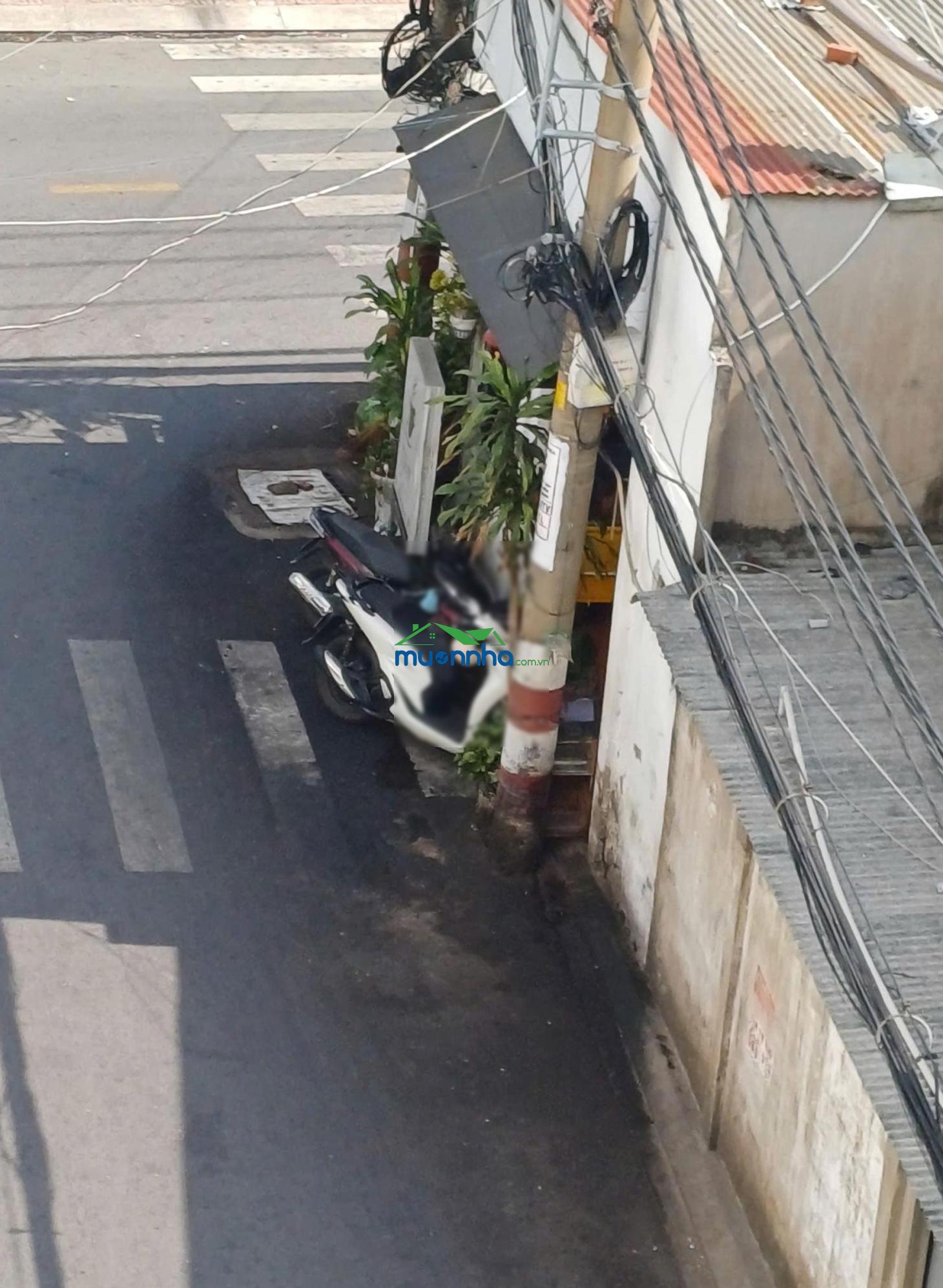 Nhà đẹp tân phú, gần đầm sen 4 tầng hẻm xe tải thông, gần mặt tiền, kinh doanh cực đỉnh. chỉ 7,9 tỷ - 4