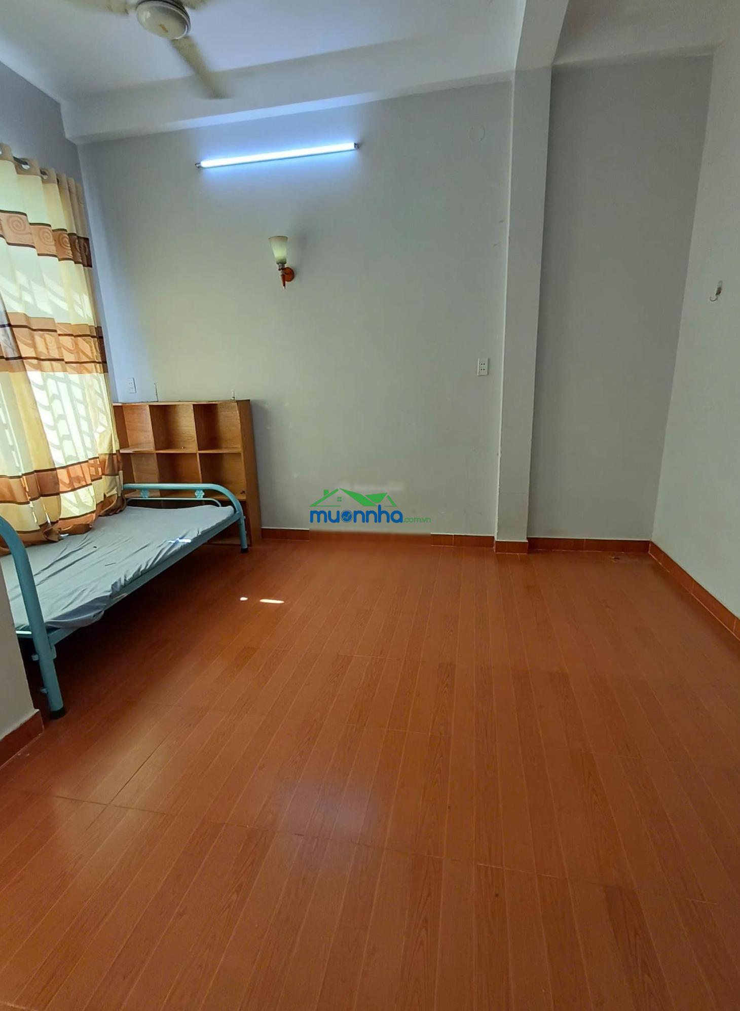 Nhà đẹp tân phú, gần đầm sen 4 tầng hẻm xe tải thông, gần mặt tiền, kinh doanh cực đỉnh. chỉ 7,9 tỷ