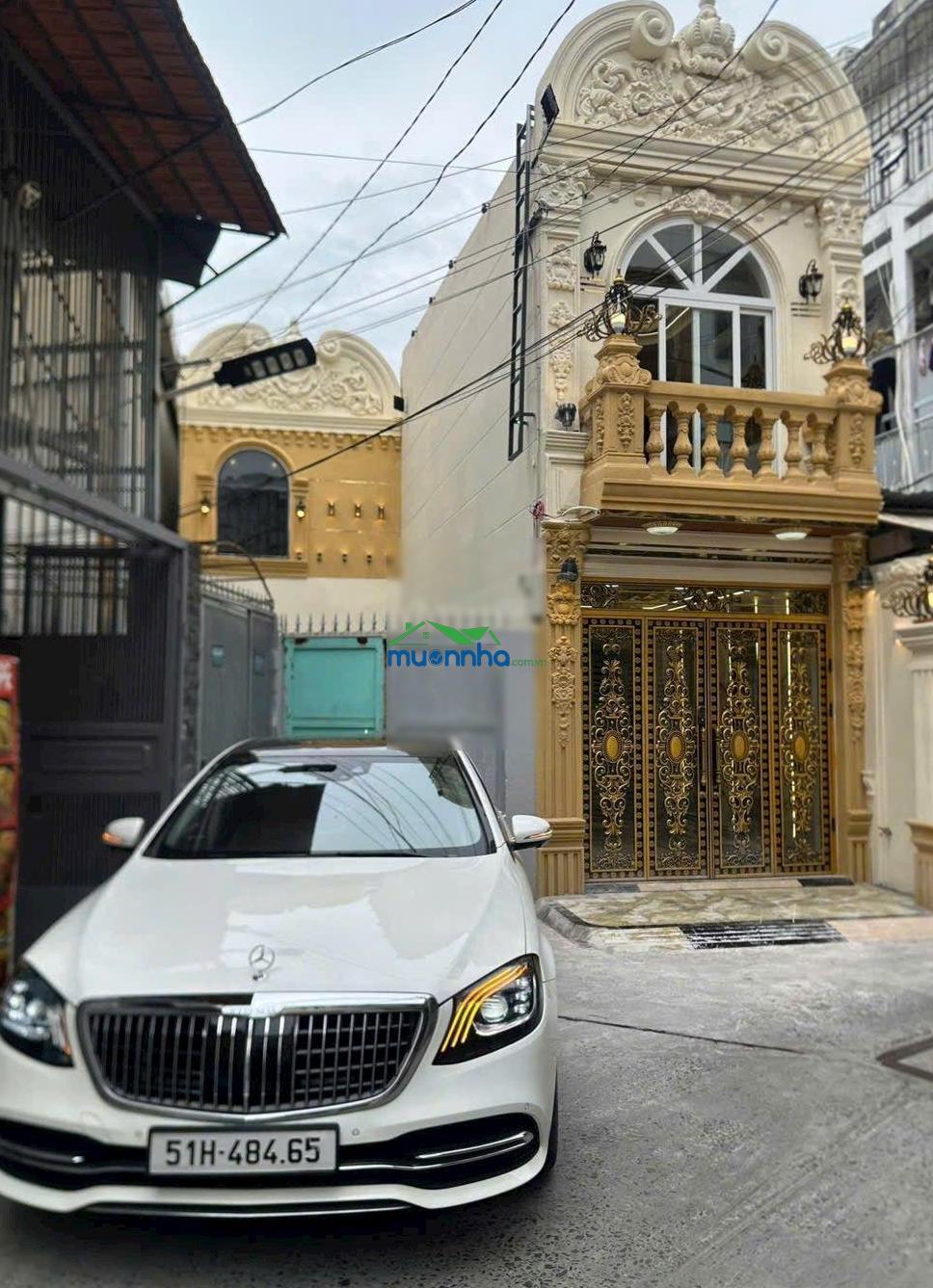 Siêu phẩm nhà hẻm xe hơi khu cách mạng tháng 8 gần công viên lê thị riêng