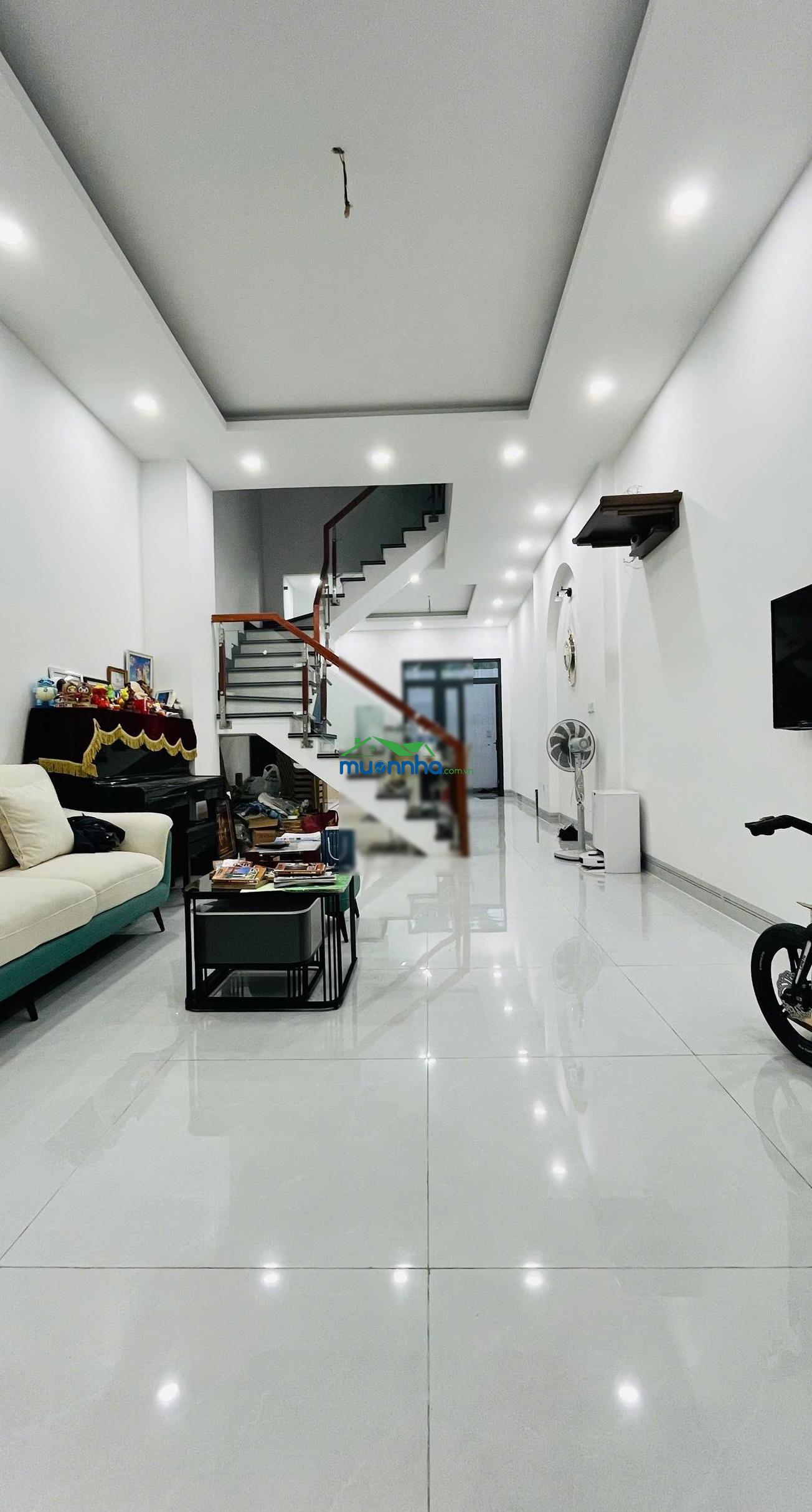 Bán nhà chính chủ mới xây, shr, tổng sàn 174m2