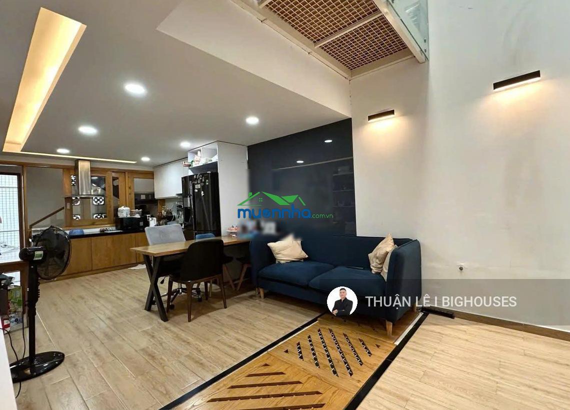 Vị trí số 1 tân định (4,2x18m) nhà đẹp & hẻm sang. đối diện nhà thờ màu hồng đường hai bà trưng q1 - 3