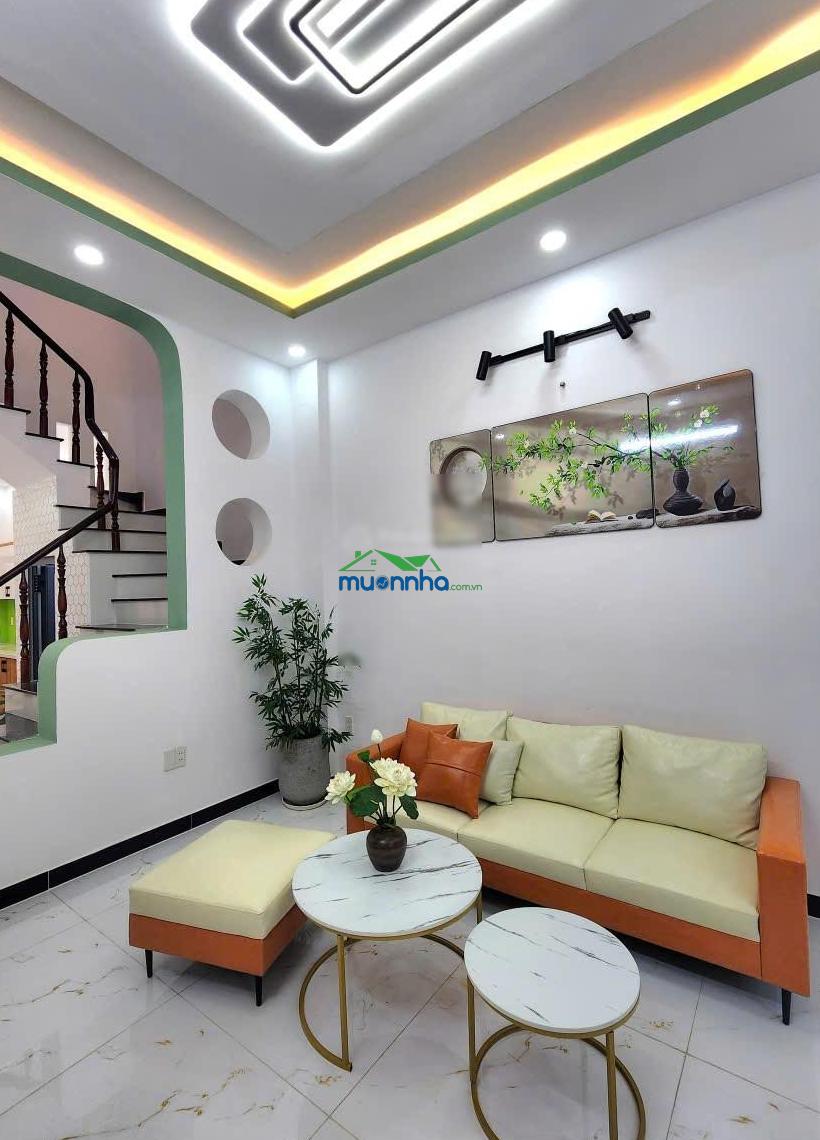 Chủ nhiệt giảm 200tr cần bán gấp căn nhà 3 tầng dt 80m2 dtsd 240m2 full nội thất cao cấp