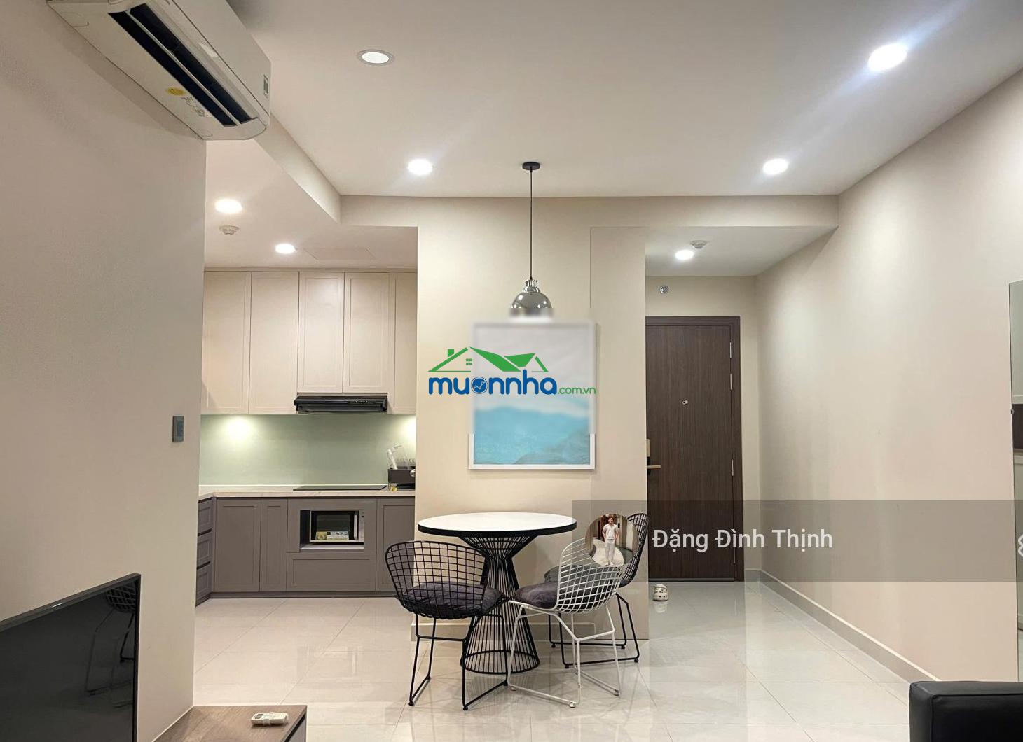Thuê saigon royal 2pn 88m2 ban công view sông, cầu basol sát bến vân đồn quận 4 sát q1 lh 077594600