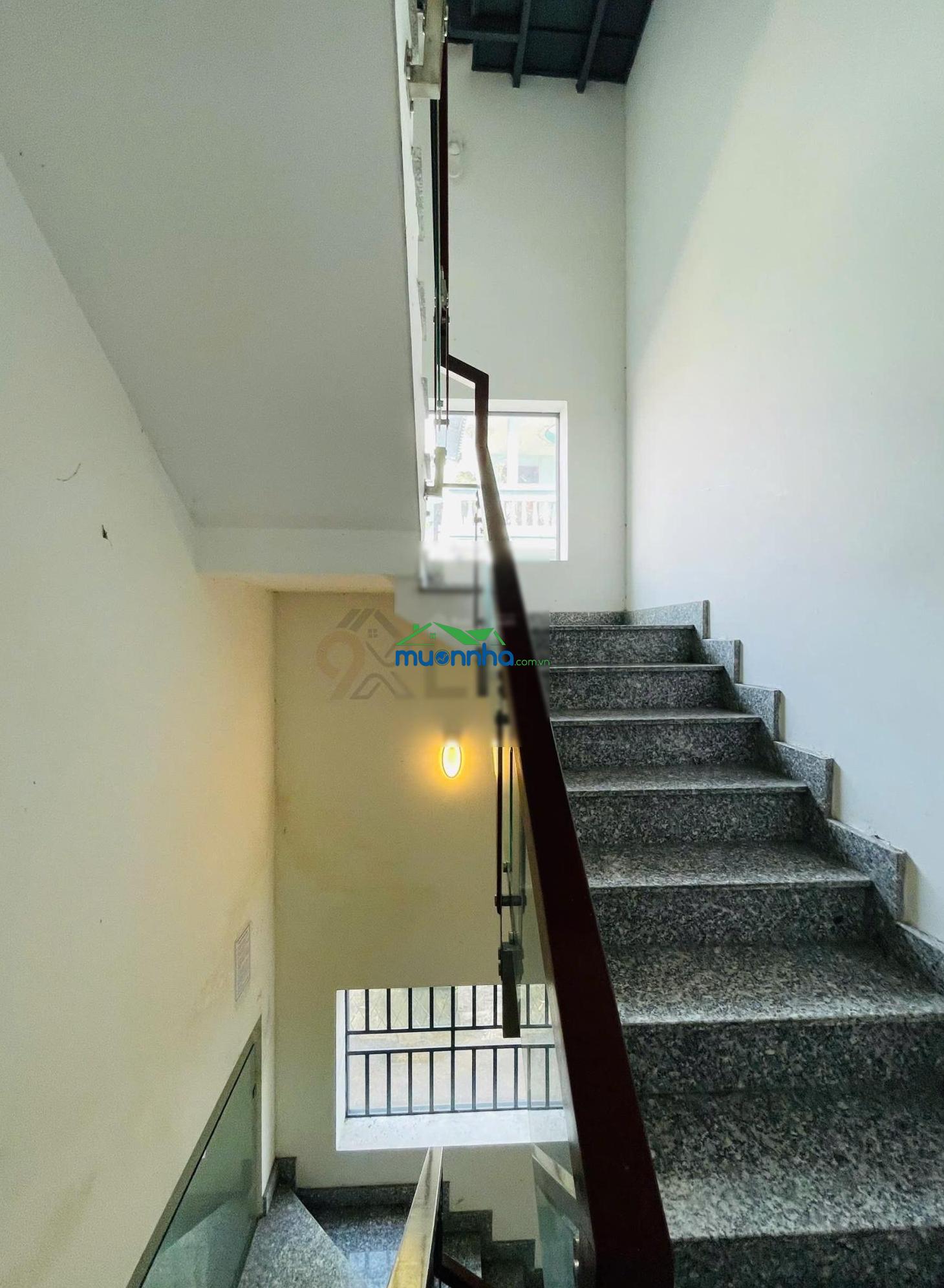 Chdv thu nhập 30tr/th - 10p - 4 tầng - chỉ 9,5 tỉ - ngay đại học cảnh sát - chủ cần tiền gấp bán - 3