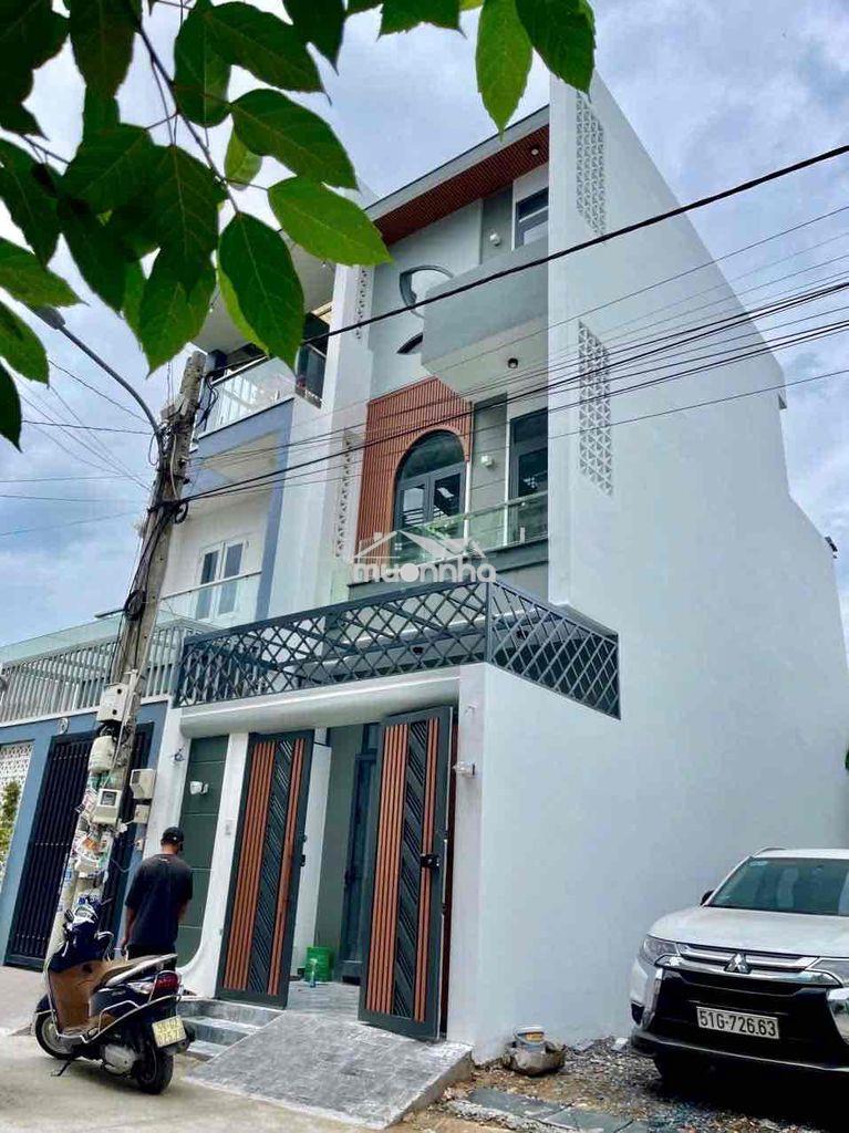 Nhà 3 tầng full nội thất - đường bưng ông thoàn 13 tr/ tháng