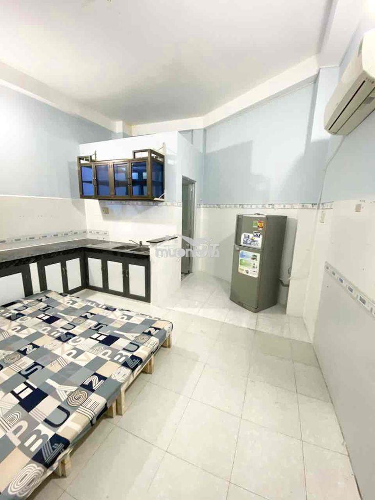 PHÒNG FULL NỘI THẤT SÁT CẦU CHỮ Y