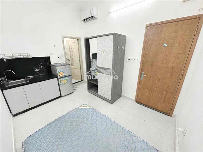 Phòng trọ giá rẻ mặt tiền q5 có thang máy full nt đối diện hồ thị kỷ